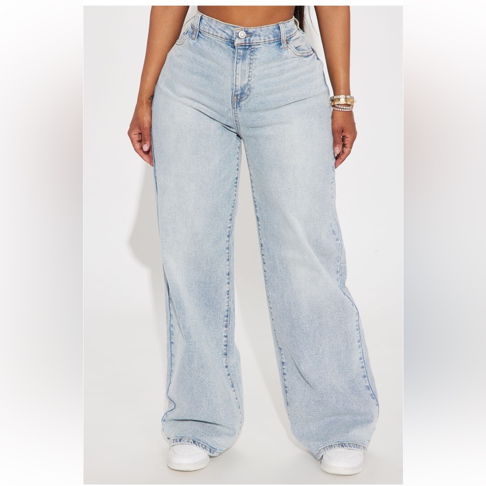 Amira Baggy Jeans - Size Medium